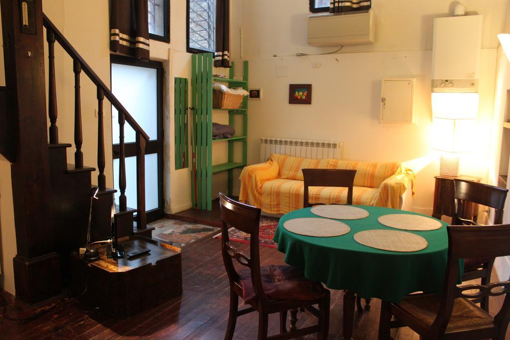 Mimi'S Studios Venecia Habitación foto